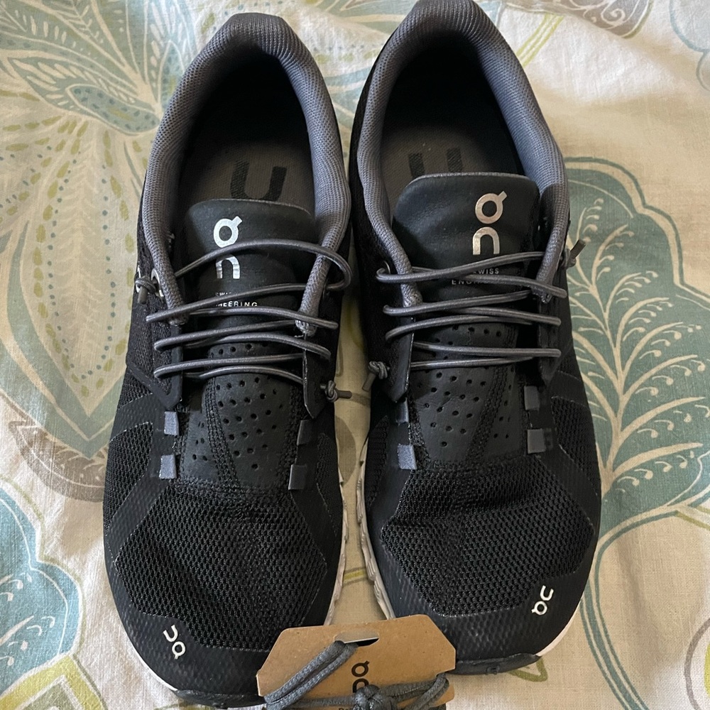 On Running Cloud Shoes